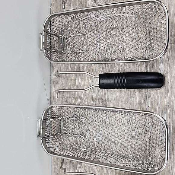 Waring Pro DF280 Professional Brushed Stainless Steel 3-Basket Deep Fryer - Picture 9 of 16